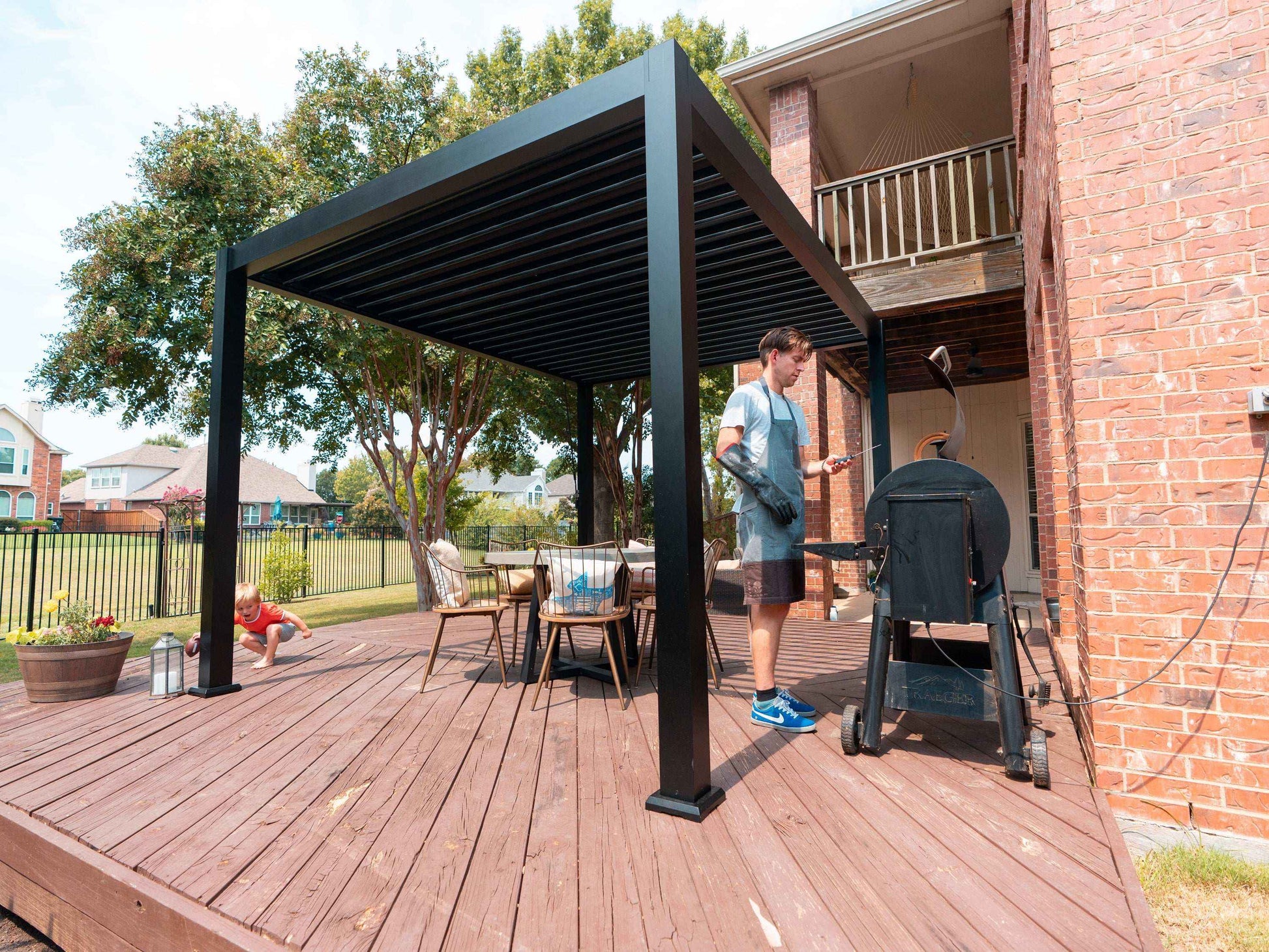 Aluminum Louvered Pergola