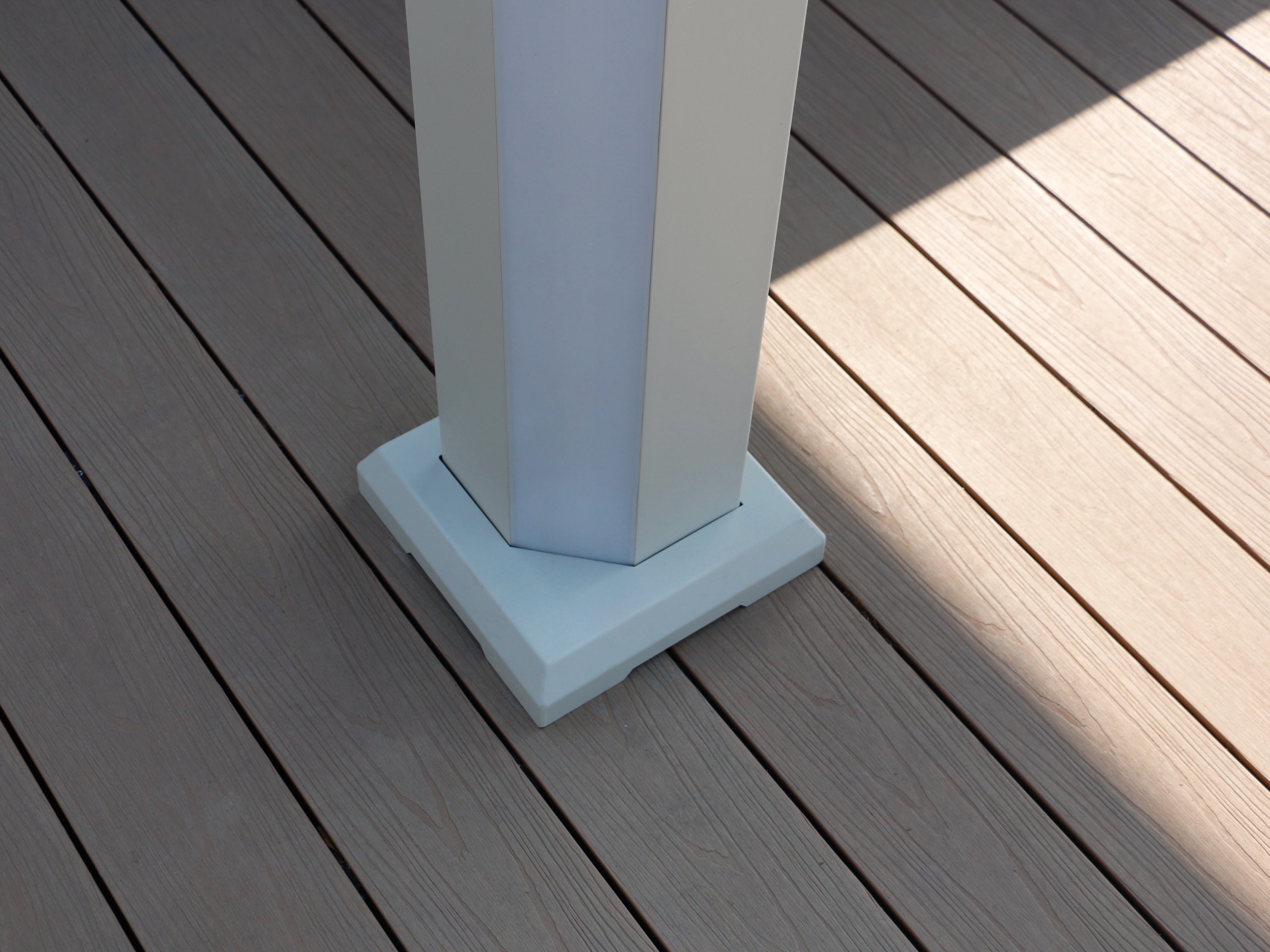 I7 Pro Aluminum Smart Pergola