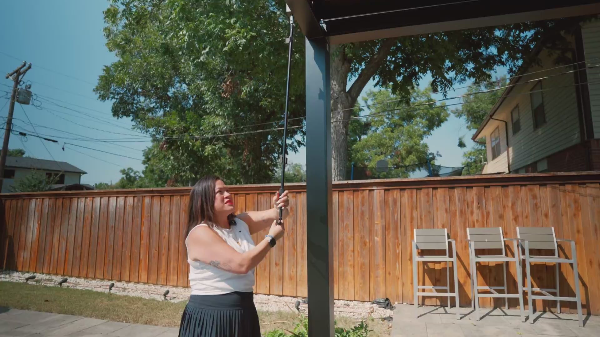 Load video: L5 Aluminum Louvered Pergola